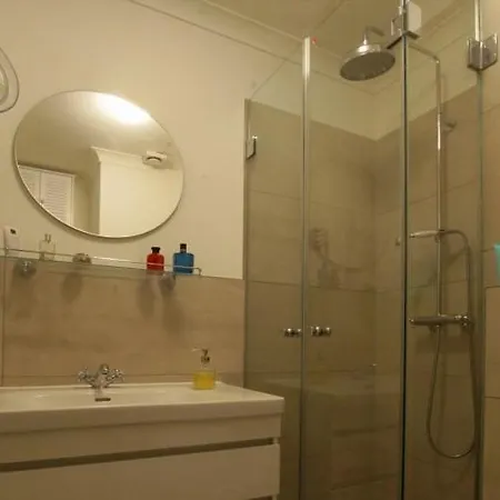 Capitainerie - Maritim Und Nah Am 万根沃格